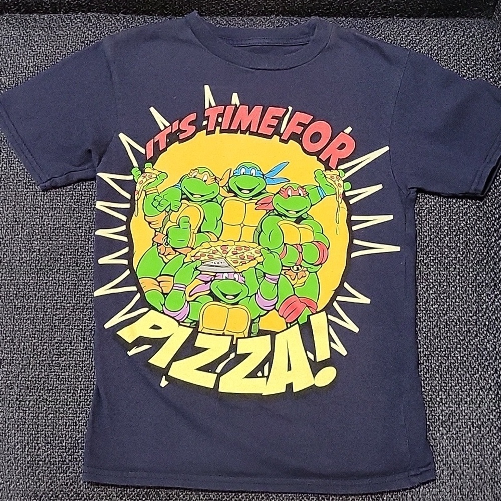 Teenager Mutant Nija Turtles tshirt, size 5 kids, euc